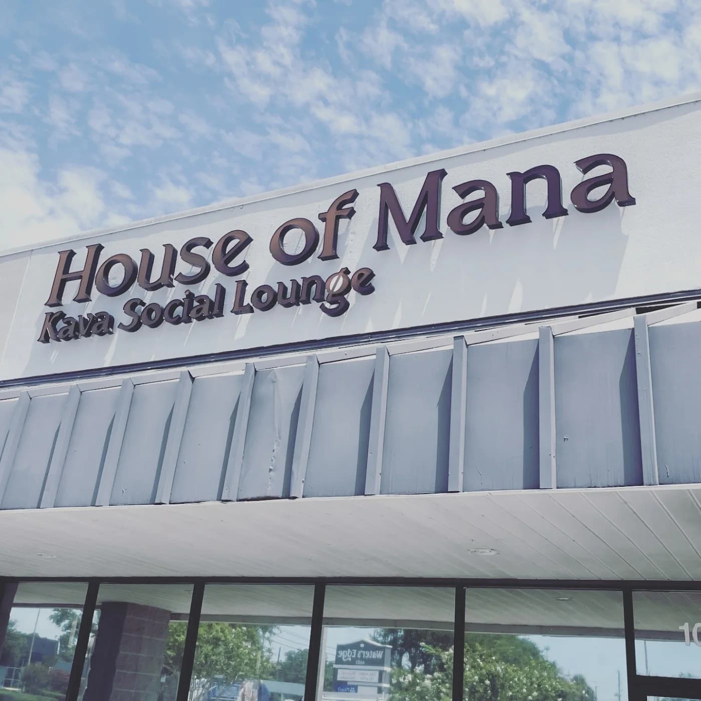 House of Mana Kava Lounge interior in Orlando's SoDo district